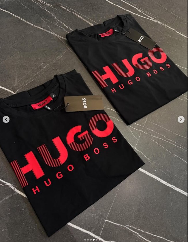 Tee Hugo Red